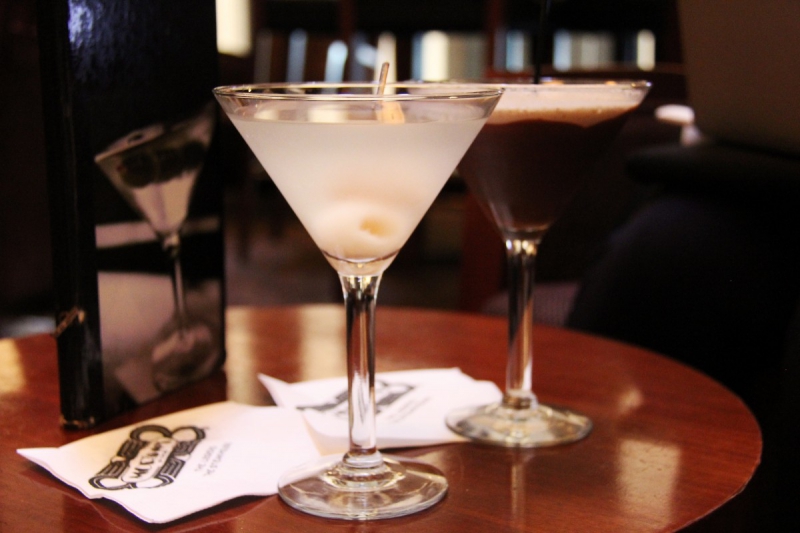 brasserie-PUGET ROSTANG-min_martini_bar_lychee_chocolate_alcohol_liquor_happy_hour_happy-910161